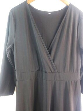 Beautiful XL Plain Black Crossover Front Dress Plus Funeral